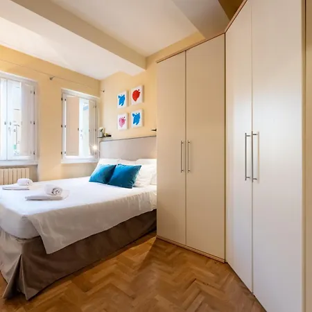 Appartement Via Panzani 16 - 2do Piano - Annalisa - Nuovo, E Confortevole Vicino Al Duomo